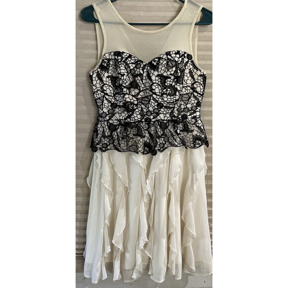Harry Potter Size XS Black Lace & Cream Ruffle Dress Hogwarts Corset Sleeveless - Picture 1 of 11